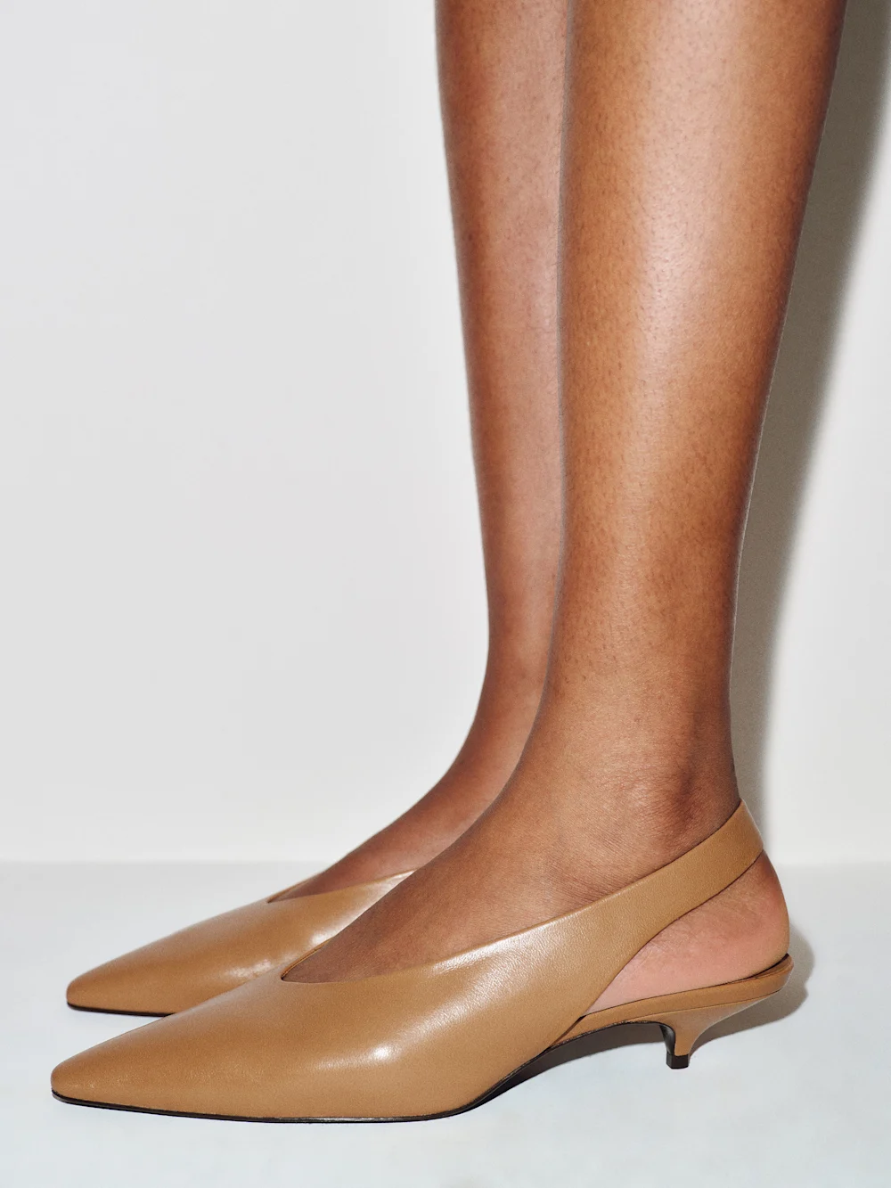 1319641.1.SANDSTORM_LEATHER