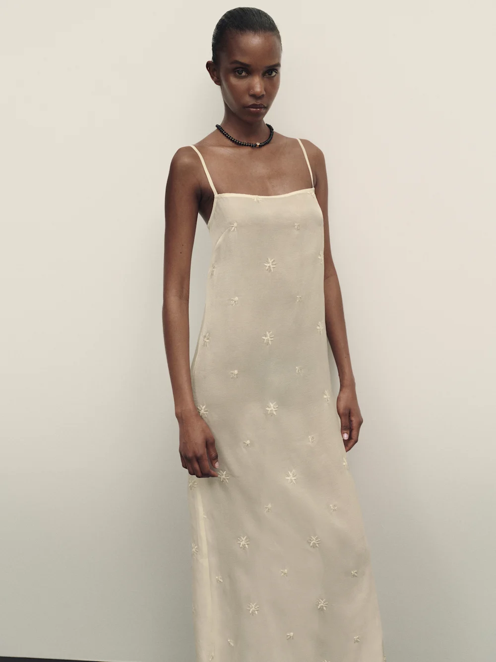 1319870.1.IVORY_EMBELLISHED